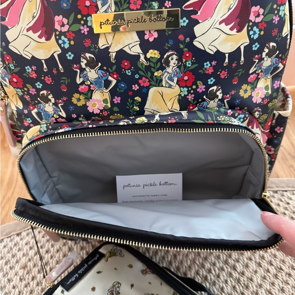 Petunia Pickle Bottom District Backpack Disney / Snow White - Picture 4 of 8